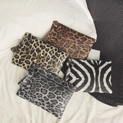 Leopard Print Portable Travel Makeup Bags Large Capacity Clutch Women Casual Zipper Wristlet Wallet PU Leather Coin Purse Phone