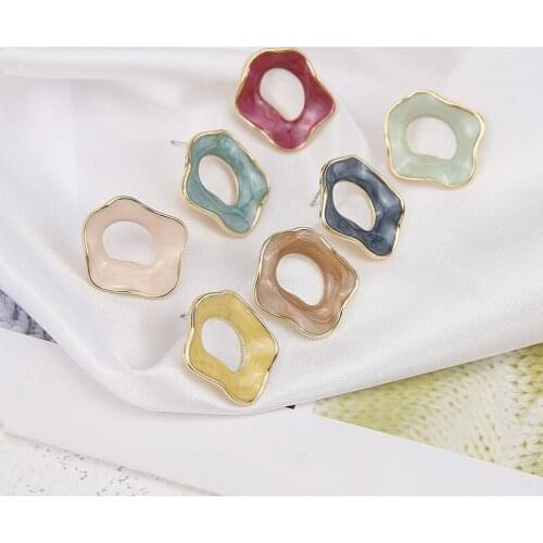Irregular shape handmade 22mm color fashion alloy women stud earrings diy jewelry earring accessory