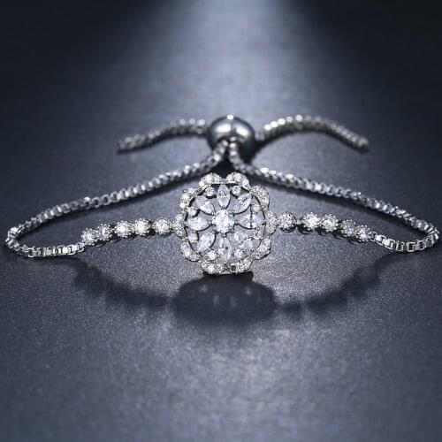 Bettyue Brand Luxury Fashion Charm White Cubic Zircon Two Colors Flower Florid Jewelry Bracelets For Woman Wedding Party Gift