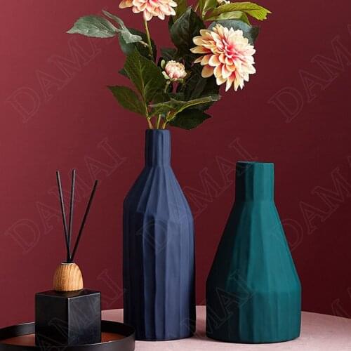 Stripe Ceramics Vase European Style Desktop Flower Arrangement Vase Living Room Dried Flowers Accessories Home Decoration Modern