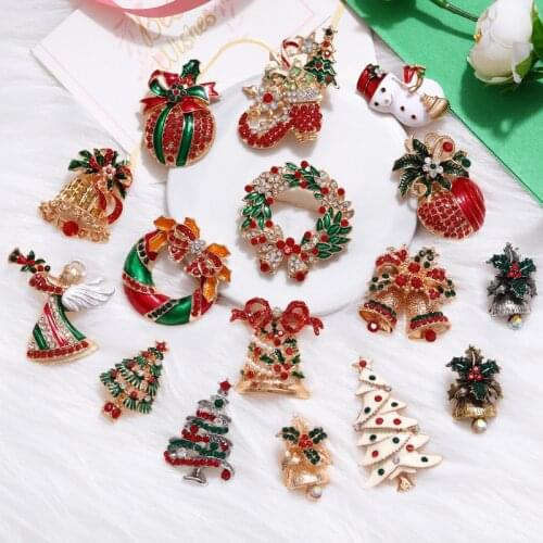 Lovely Christmas Tree Snowman Bell Angel Santa Claus Brooch Pin Fashion Women Rhinestone Christmas Gifts Suit Dress Accessories