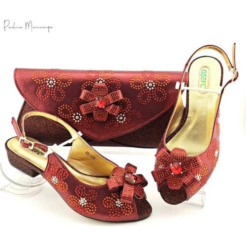 Nigerian Summer Fashon Flower Style Rhinestone Decoration Italian Design Wine Color Party Wedding Ladies Shoes and Bag Set