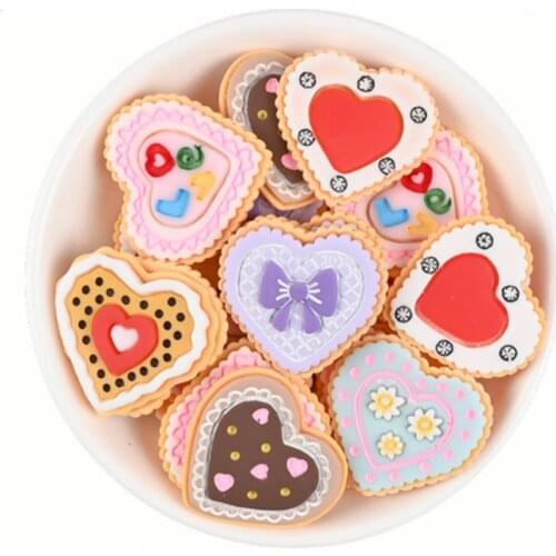 10pcs Kawaii Love Heart Cake charms Imitation Food flatback hair jewelry DIY earrings Funny resin flatback Home Dec Crafts Gift