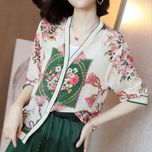 Silk Cardigan Summer Real Jacket Bohe Elegant Women Top Quality Beach Sunproof Windbreaker Office Lady Jackets S19CW2067 YY2964