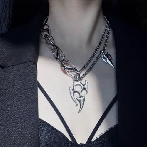 Hangzhi 2020 New Punk Hip Hop Silver Colour Hollow Flame Choker Harajuku Cool Guy Necklace for Women Man Couple Party Jewellery
