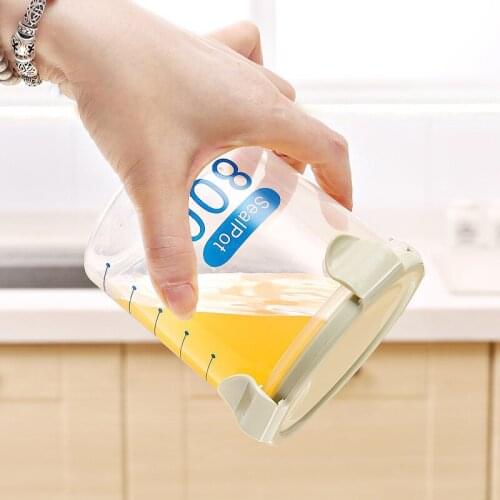 Sealed Crisper Storage Box Transparent Bottle Fridge Storage Rake Freezer Food Container Kitchen Tools Sorting Grains Tank 1pcs