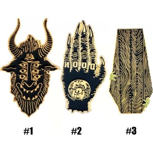 Halloween Horror Brooches Hands of doom Satan Brooch pin Metal Gothic jewelry Collar pins Women Men Lapel pin Gift
