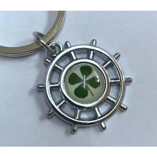YQTDMY 10 pcs Personalized real four leaf clover classic Rudder shamrock keychain
