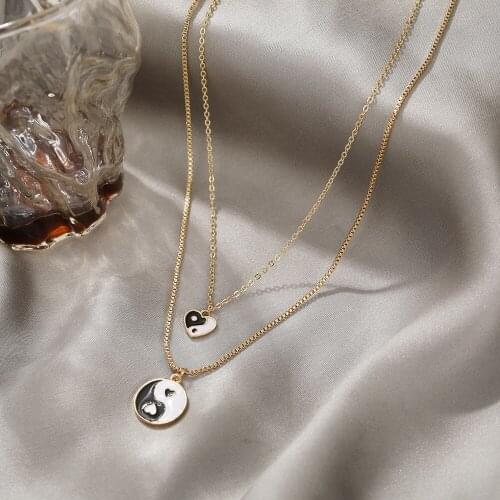 2pcs Ins Vintage Drop Oil Square Round Necklaces Pendant Simple Colorful Yin Yang Heart Necklace for Women Girls Fashion Jewelry