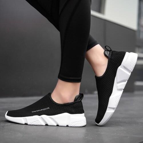 Men Sneakers Casual Shoes Lightweight Unisex Loafer Men Trainers Breathable Tenis Masculino Slip On Flat Shoes Zapatillas Hombre