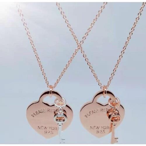 Womens Classic Fashion Heart Key Pendant Necklace Original Brand High Quality Jewelry Exquisite Logo Valentines Day Gift