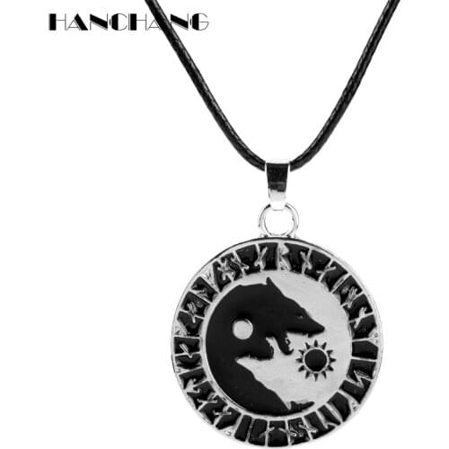 Vikings Jewelry Wolf Head Necklace Men Fashion Collare Leather Rope Pendants Necklaces Round Metal Charm Neck Chain Choker Gift