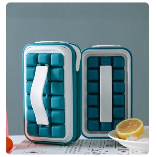Ice Cube Tray Folding Ice Maker Silicone Mold Bar Accessories Quick-freezing Artifact Water Bottle Practical Kitchen Tools