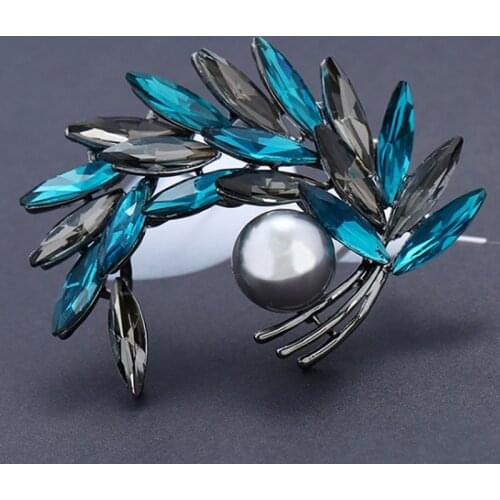 Zlxgirl Pearl Flower brooch For Women Wedding Accessories Colares rhinestone Pin Brooches Bijuteriras Hijab Pins Bags Bijoux