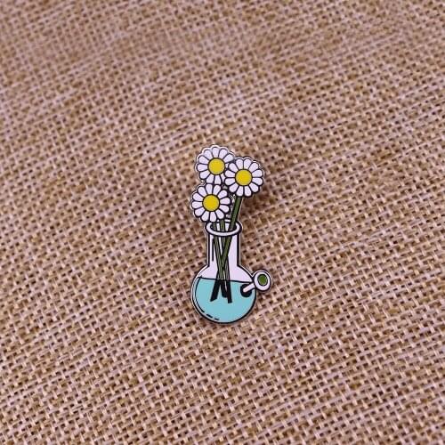 Daisy Flower Lapel Pin Transparent Vases brooch for Women Men Clothes