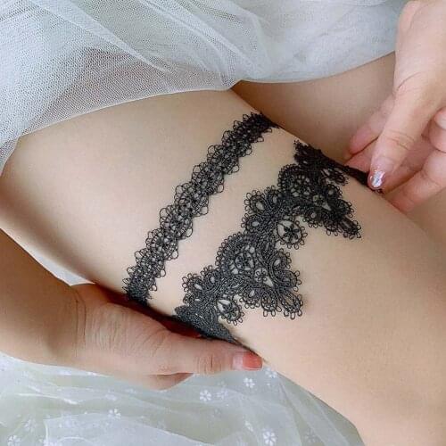Sexy 2Pcs/Set Women Wedding Bridal Leg Garters Lace Flower Hollow Out Elastic Band Black White Floral Style Cosplay Leg Garter