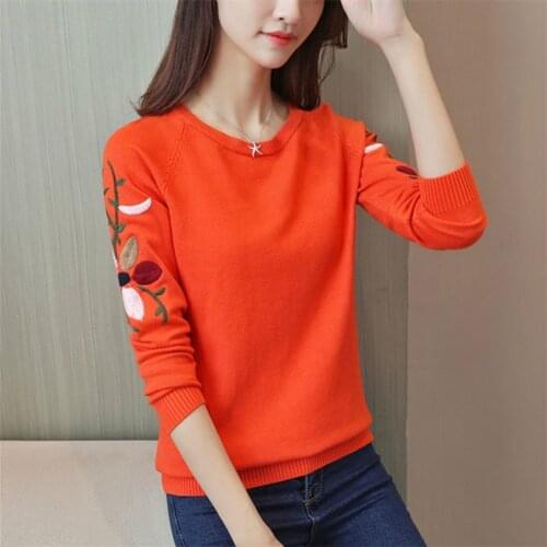 2020 New Autumn Embroidery Base All-match Round Neck Long Sleeve Sweater Women