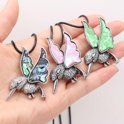 Natural Abalone Shell Animals Pendant Necklace Cute Flying Bird Shell Pendant Necklace for Jewelry Gift Length 54x30mm 55+5cm
