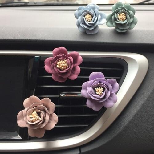Car Air Freshener Lady Condition Camellia Flower Styling Car Air Conditioner Outlet Aromatherapy Clip Essential Oil Car Diffuser