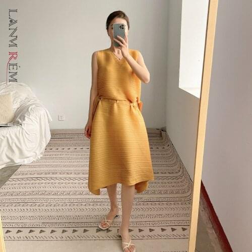 LANMREM Pleated Dress For Women Suspender Solid Color Drawstring Irregular Dresses Feminine Temperament 2D6007