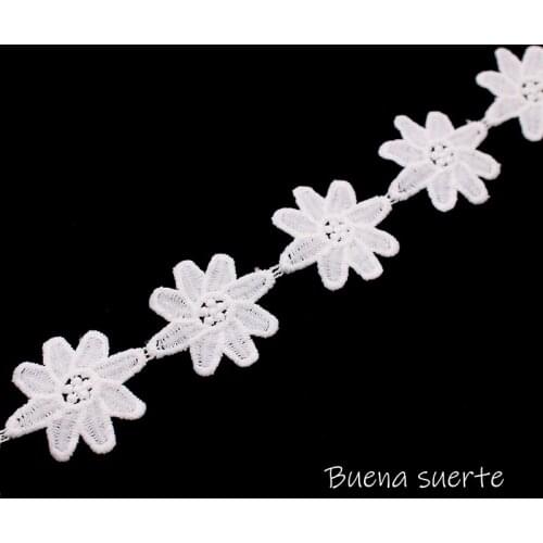 Buena Suerte 2018 New 4.5cm Handmade Flowers Lace Trim Patchwork White/Black Flowers Lace Ribbon DIY Garment Sewing Accessories