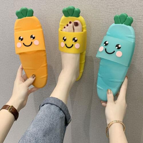 New Creative Carrot Slippers Women Fashion Home Outdoor Parent-child Sandals Bathroom Bath Non-Slip Couple Shoes Young Girl 2021
