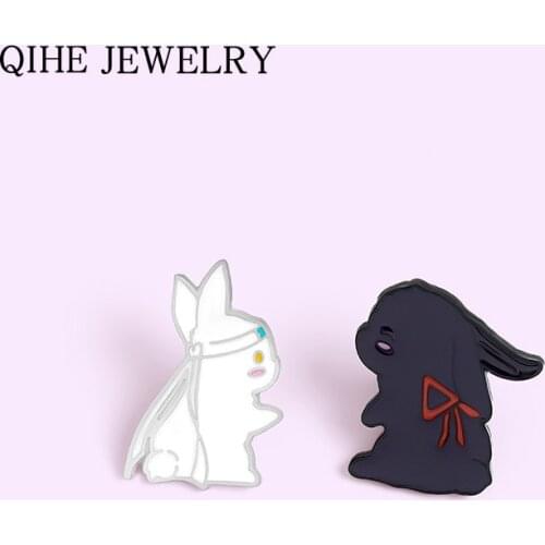 The Untamed Brooch White Black Rabbit Animal Enamel Pin TV Show Lapel Pins for Backpacks Cute Badge Jewelry Gift 2021 Wholesale