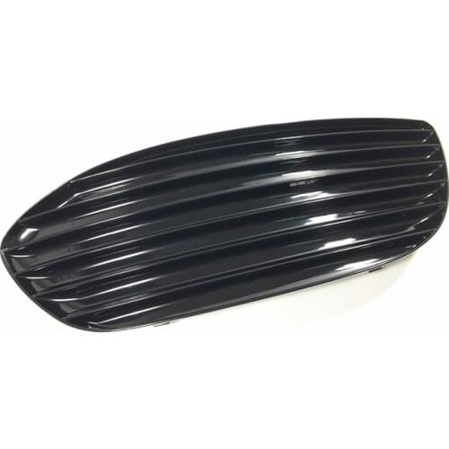 Car front bumper wind net Suitable for Class C W205 C180 C200 C250 C260mer ced es-be nzC300 Front bumper grille Fog light shield