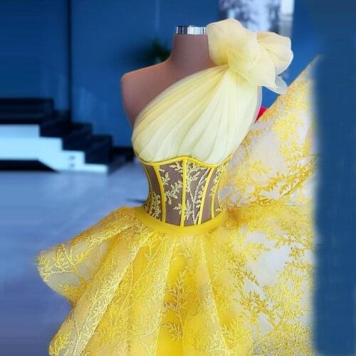 Charming Yellow One Shoulder Lace Prom Dresses Bow Shoulder Ruffles Appliques Women Flower Pageant Evening Gowns Plus Size