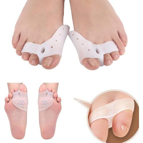 2Pair Big Toe Straightener Hallux Valgus Protector Silicone Gel Foot Fingers Toe Separator Bunion Corrector Forefoot Pads