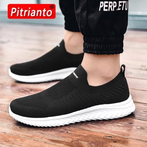2021 Spring and Summer Mens Shoes New Casual Sports Black Running Shoes Breathable Thin Section Wild Trend Mesh Sneakers