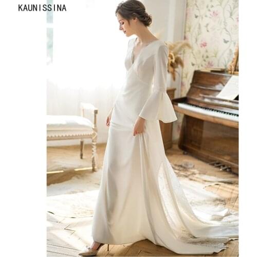 KAUNISSINA French Satin Wedding Dresses V-Neck Lace Luxury Sweep Train Wedding Gowns Women Simple Long Ivory White Bridal Dress