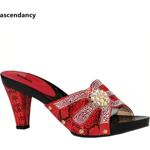 Latest Red Color Wedding Shoes Woman Open Toe Ladies Sandals Shoes Party Wedding Shoes Decorated with Rhinestone Nigerian Shoes