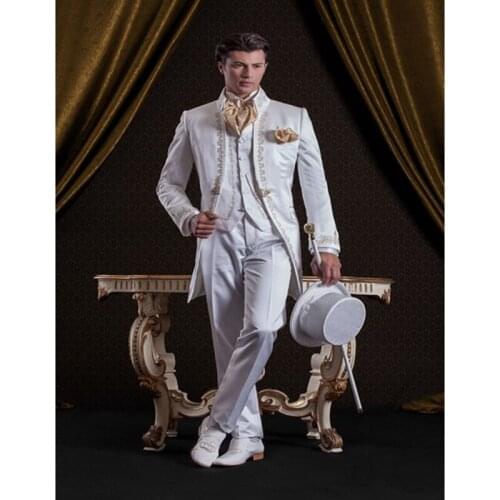 2020 New Arrival Embroidery Groomsmen Costume Homme Groom Tuxedos Men Suits Wedding/Prom Best Man Blazer (Jacket+Pants+Vest)