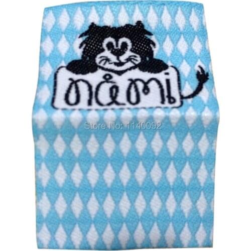 Free shipping customize main labels with center fold/clothing woven labels/garment embroidered labels/collar tags