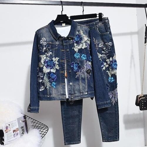 European Denim Cloth Sets Womens Sets Autumn New Beaded Flower Embroidered Denim Long Sleeve Jacket + Jeans Pants High Quality