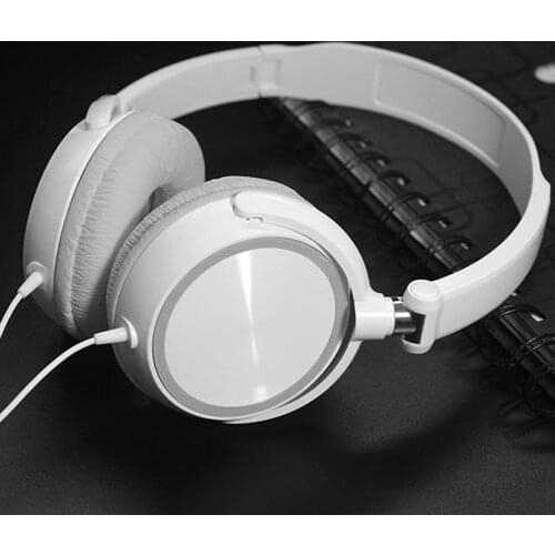 New 1Pcs HD Sound Wired Headphones Over Ear Headsets Bass HiFi Sound Music Stereo Earphone Flexible Adjustable Headset Earplugs