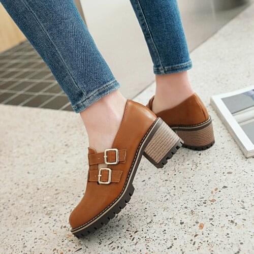 New high quality Pu breathable leather womens shoes fashion metal needle buckle thick soled shoes round head thick heel handmad