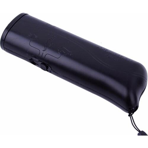 3 in 1 Dog Repeller Device LED Ultrasonic Dog Training Repellents Anti-barking Device with Flash Light Outdoor Portable Whistle