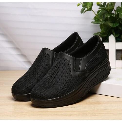 Chaussures De Tennis Women Tennis Shoes 2020 Black Zapatos Mujer Breathable Mesh Slip on Sneakers Soft Woman Sport Jogging Shoes