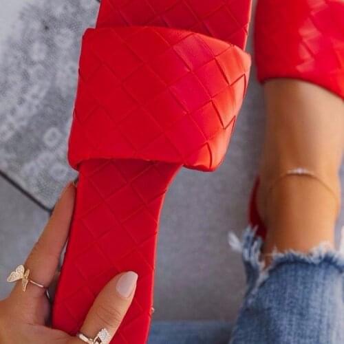 2020 Fashion Slippers Women Spring Summer Female Flat Flip Flops Ladies Sexy Womens Slippers Sandals Outdoor Beach Shoes Woman