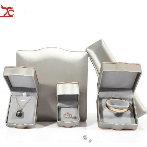 Luxury Leather Jewelry Gift Box Packaging Bags For Rings Pendants Bracelets Boxes Jewelry Display Sets jewelry boxes