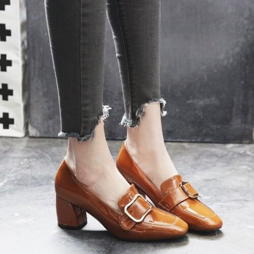High heels single shoes womens thick heels autumn new patent leather, British style womens shoes metal buckle commuter shoes