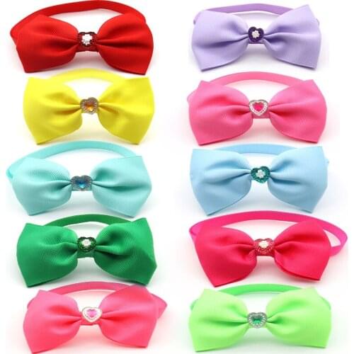 50/100 Pcs Dogs Pets Accessories Valentines Day Love Heart Design Dogs Puppy Cat Bow Ties Dog Grooming Supplies Dog Bowties