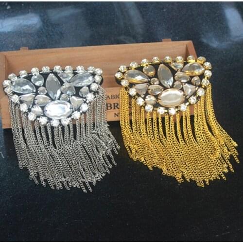 Chain Tassel Shoulder Brooch Handmade Fringed Epaulets Tassel Badge Spikes Blazer Accessories