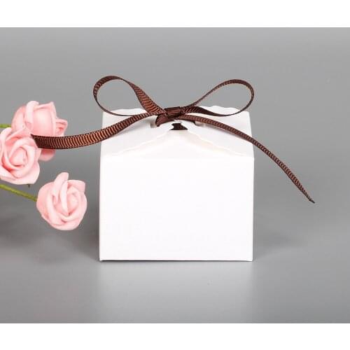 10pcs Kraft Paper Wave Design Favor Box Wedding Party Favour Gift Candy Boxes Home Party Birthday Supply 6.5*6.5*4.5CM