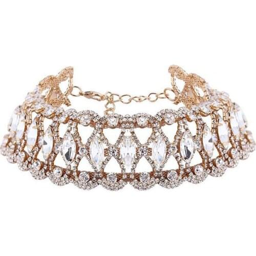 Hollow Flowers Rhinestone Short Collar Chokers Necklaces Charms For Women Jewelry Dresses Bride Collier Wide Short Necklace