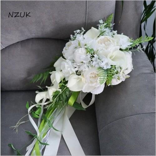 Bride Bouquet Holding Flowers Calla Lily Droplets Photo Taken Flowers Simulation Church Outdoor Forest Wedding Flowers SPH030