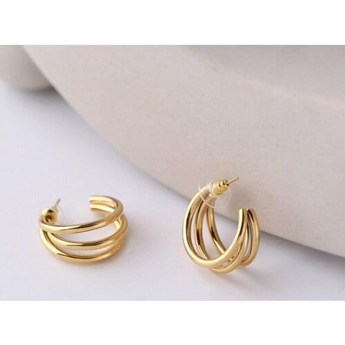 Unisex gold plated C letter hollow out simple style earring hoop