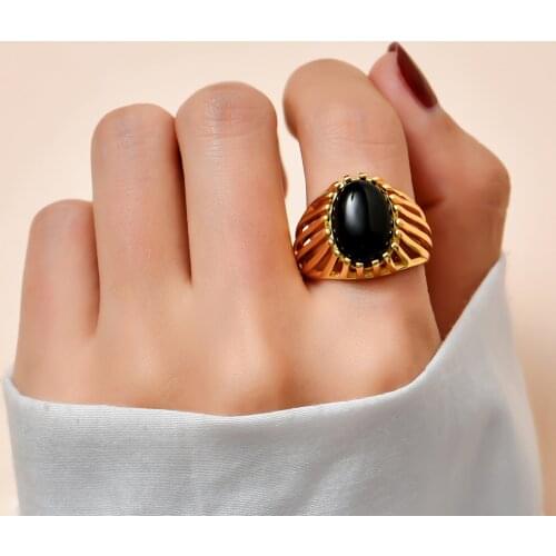 Simple Natural Black Crystal Stone Rings for Women Classic Charm Female Finger Gold Rings Romantic Engagement Jewelry Gifts